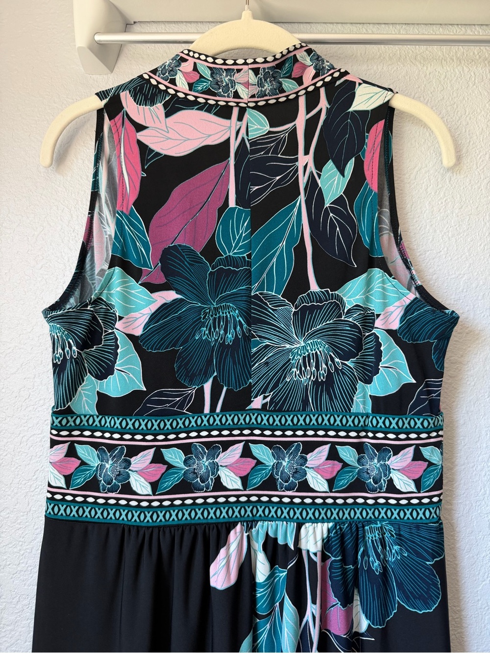 Maggy London Floral Jersey Maxi Dress, NWOT, 10 Petite - Picture 7 of 16
